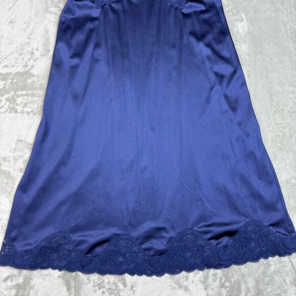VTG Vanity Fair Full Slip Sz 36 Navy Lace Trim Nylon Light 90s Sleepwear Adjust - Picture 3 of 11
